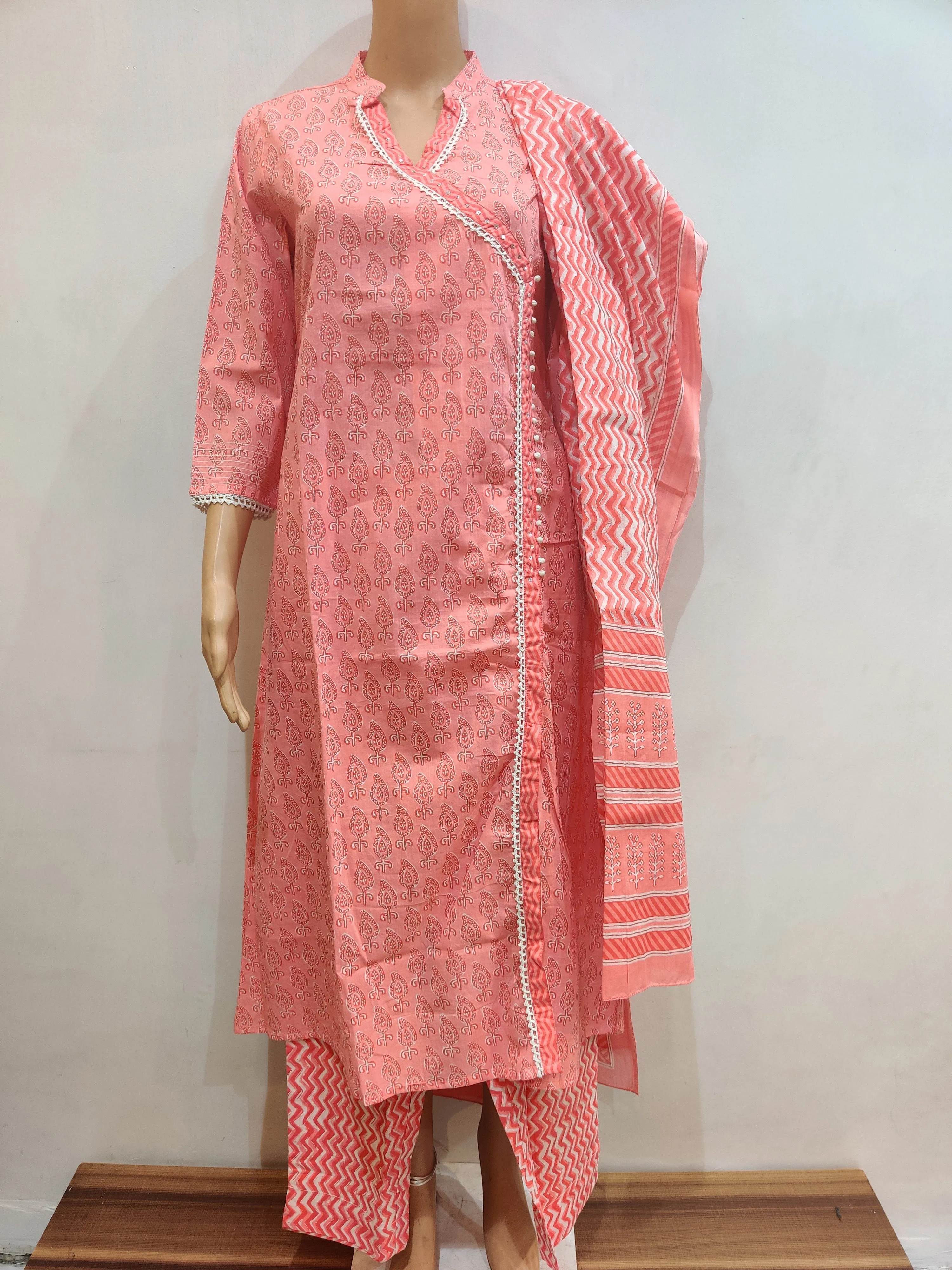 Alpenrose Kurta pant with dupatta