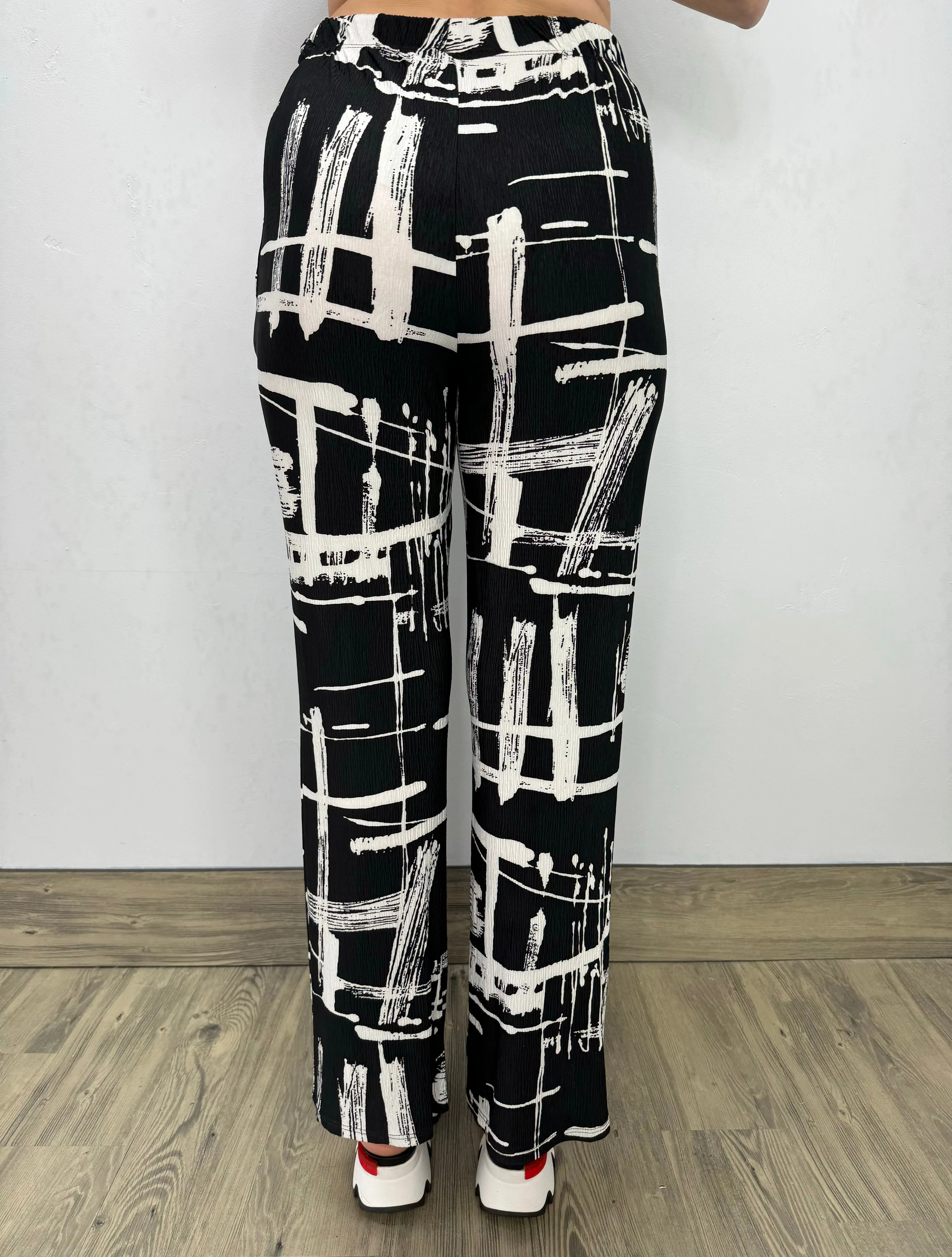 Black and White Pant