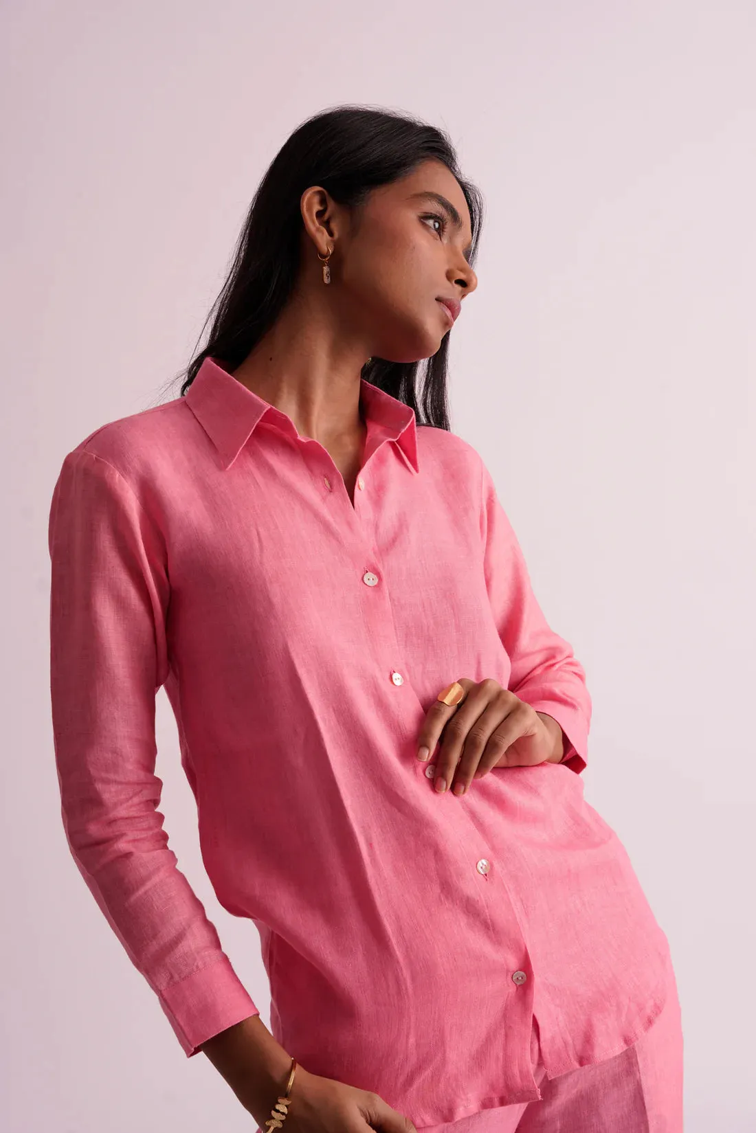 Comfortable 100% Linen Shirt with Pearl button