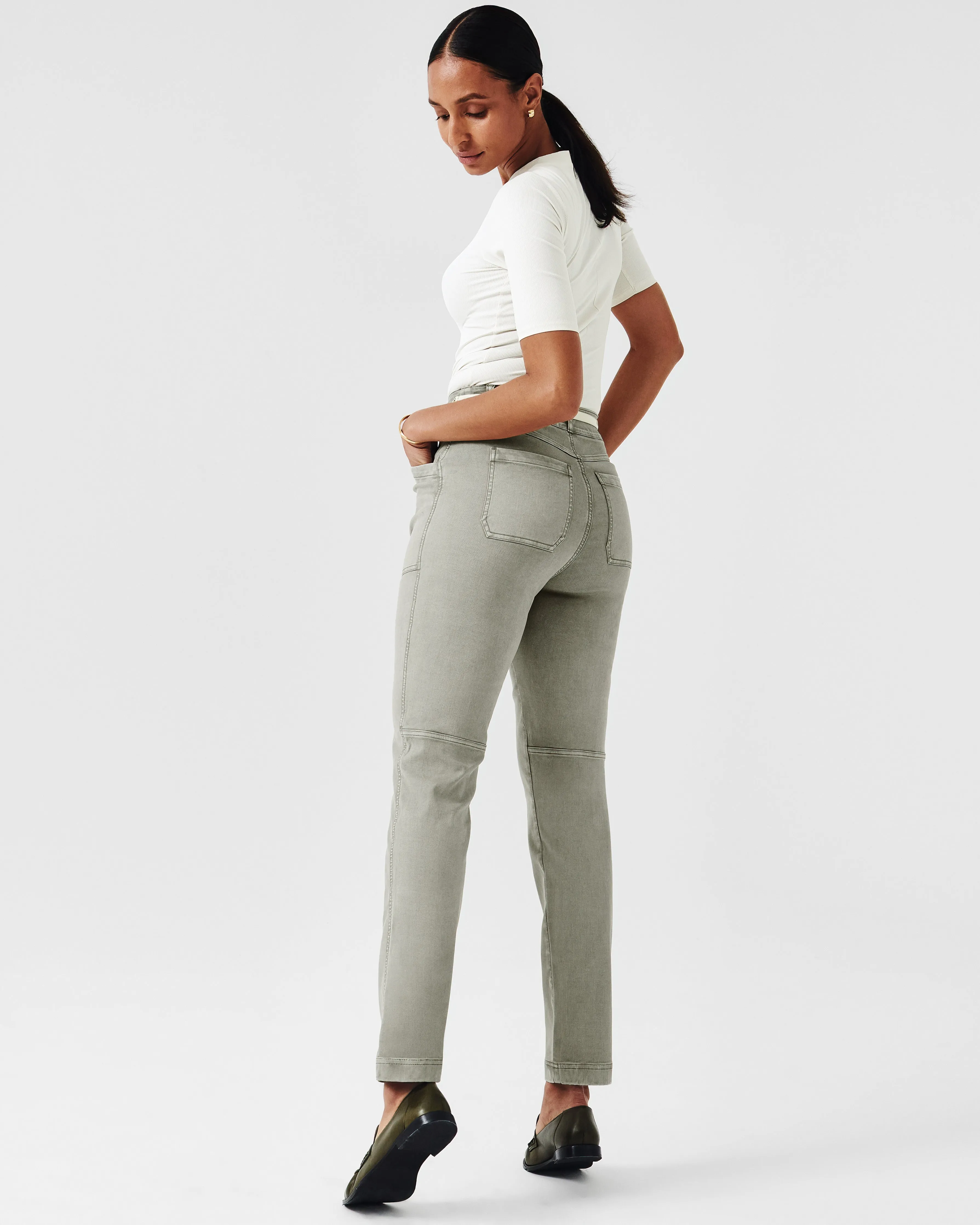 Stretch Twill Straight Leg Pant